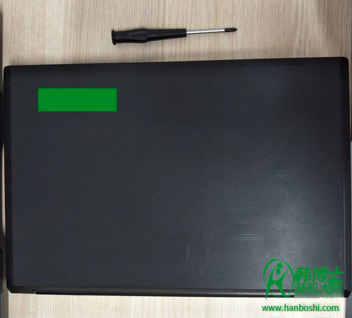 筆記本內(nèi)存條怎么安裝？